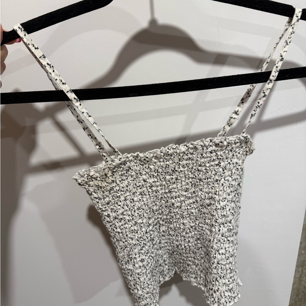 Brandy Melville Black and White Knit Tank Top - Floral